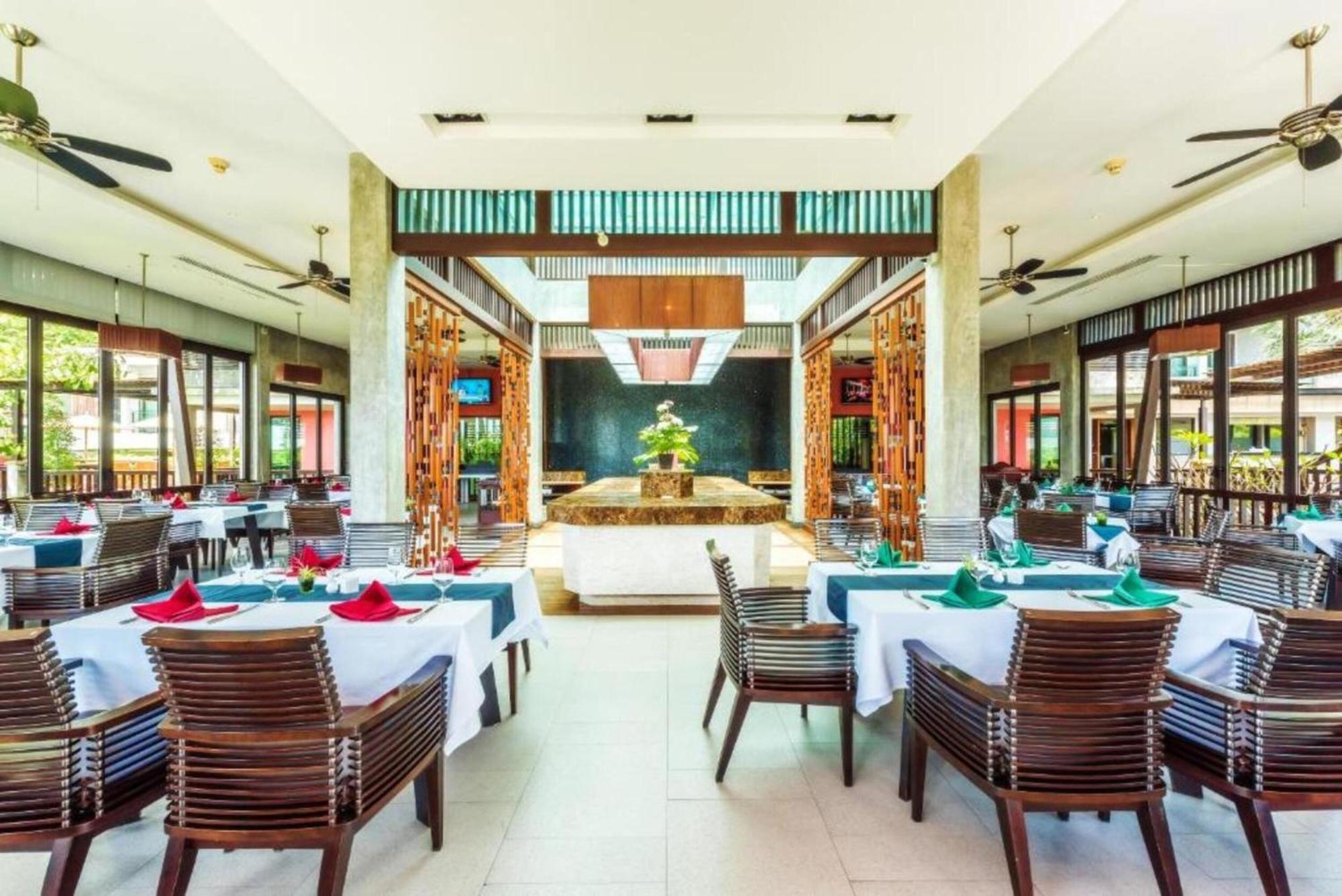 Club Wyndham Sea Pearl Phuket Hotel Patong Ngoại thất bức ảnh