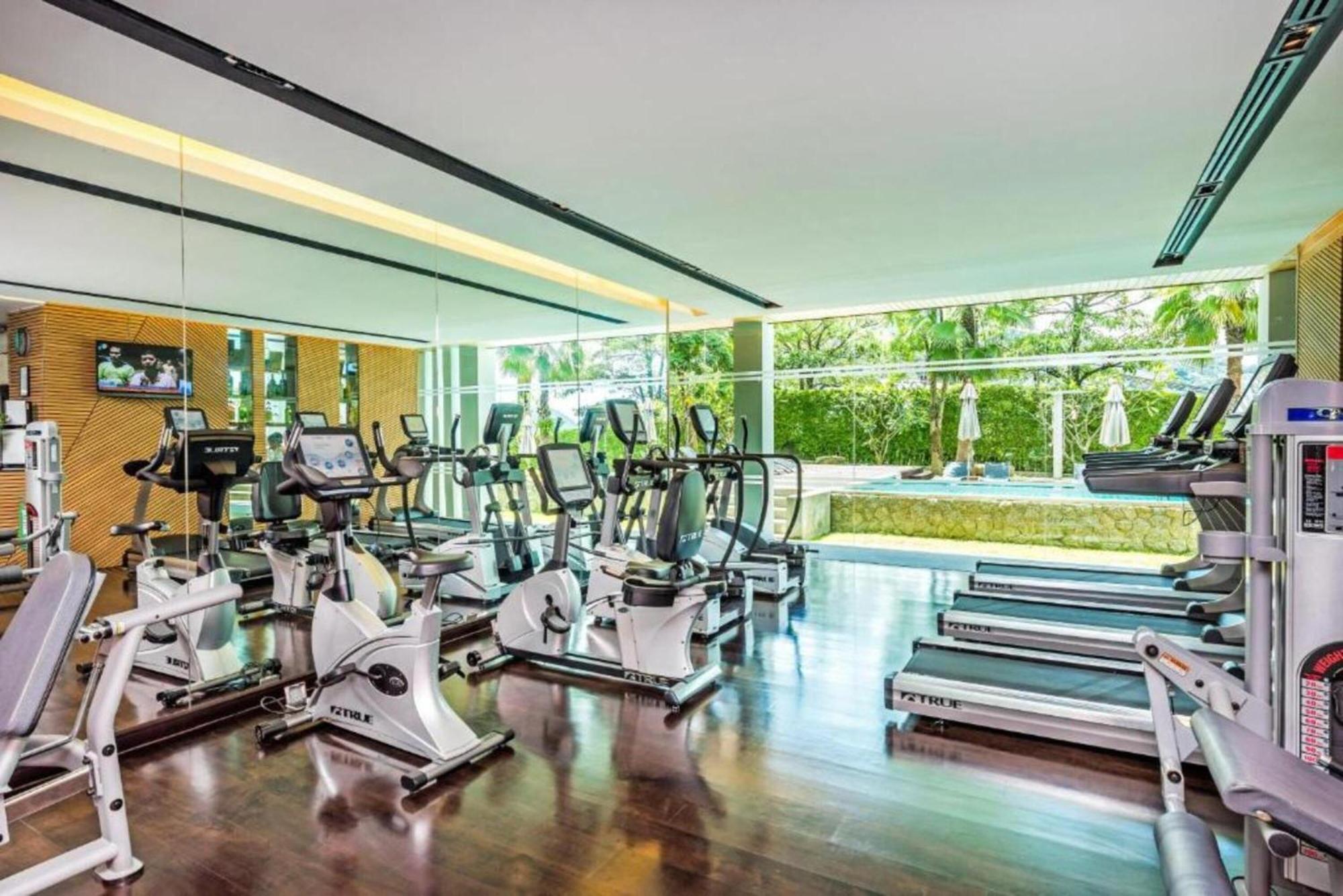 Club Wyndham Sea Pearl Phuket Hotel Patong Ngoại thất bức ảnh