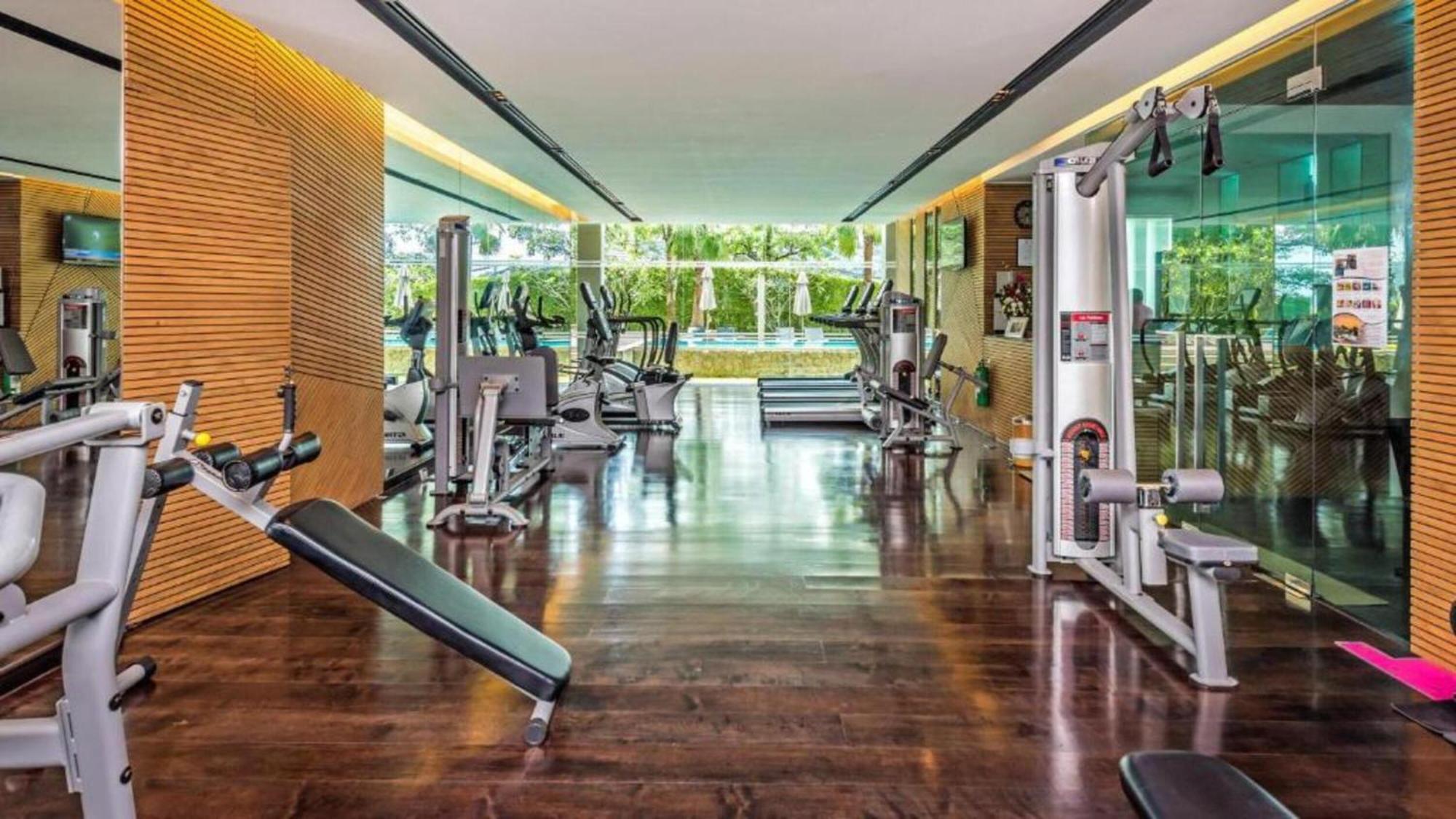Club Wyndham Sea Pearl Phuket Hotel Patong Ngoại thất bức ảnh